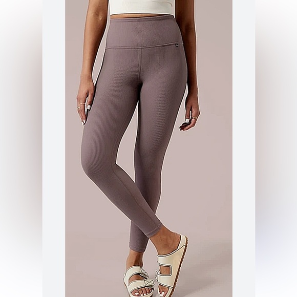 Athleta Pants - Athleta Mauve Ribbed Leggings